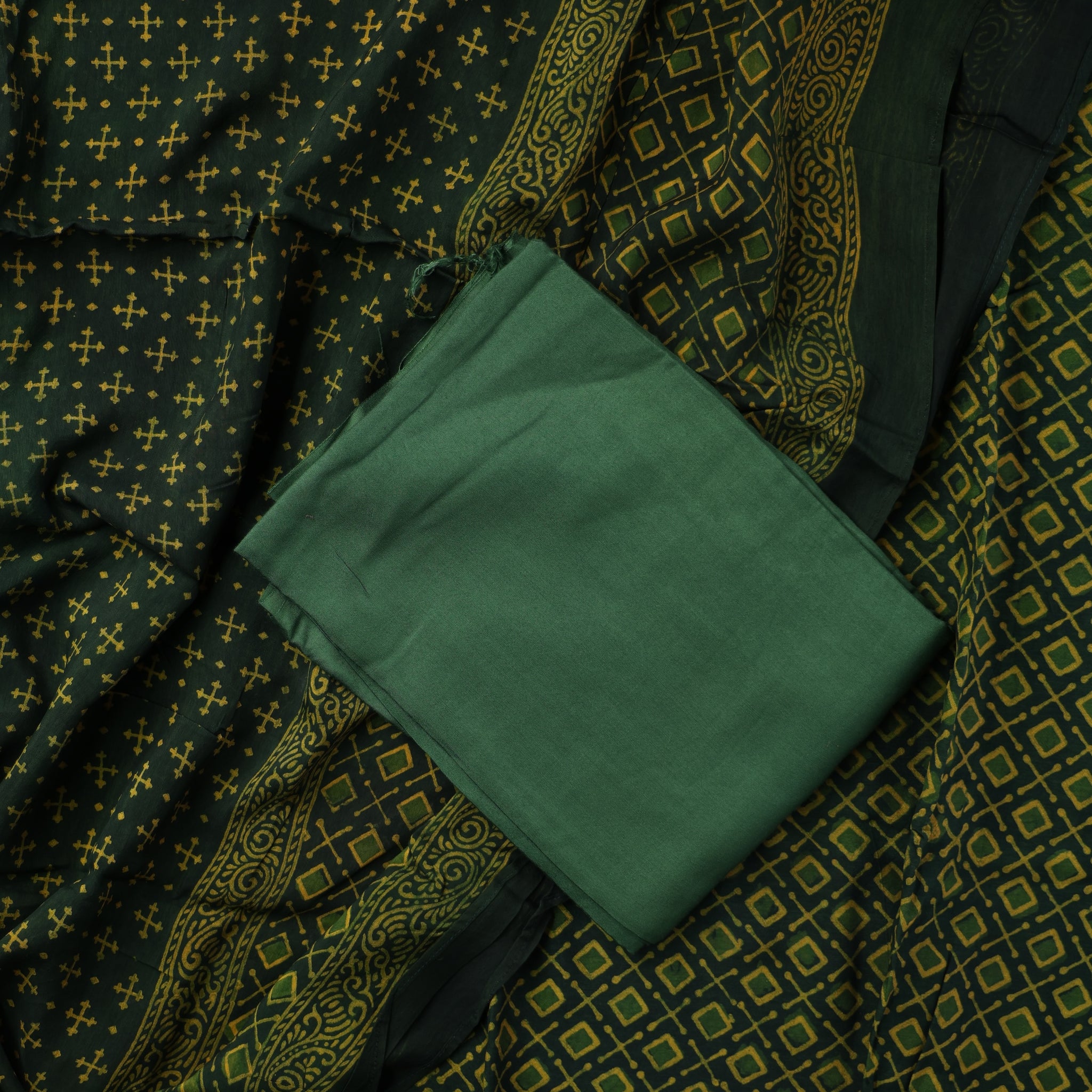 GREEN & YELLOW EUCALYPTUS FIBRE HANDBLOCK PRINTED SUIT