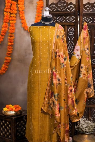 AMBER MOONGA SILK SUIT