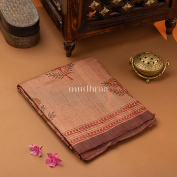WARM HONEY HANDBLOCK PRINTED TUSSAR SAREE