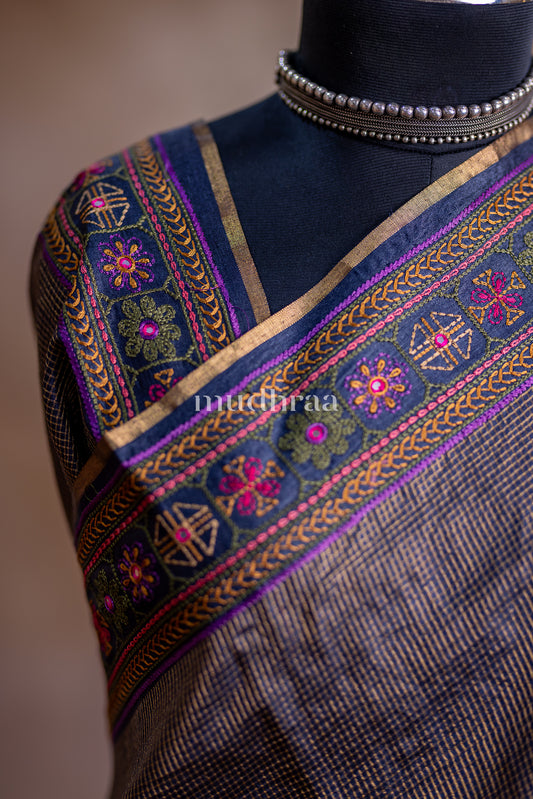 METALLIC GOLD & BLACK EMBROIDERED TUSSAR SILK SAREE