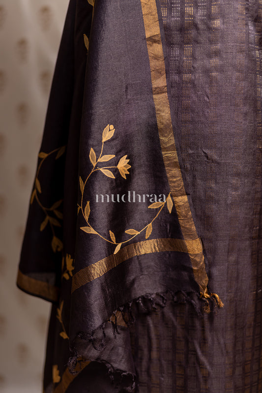 COAL & GOLD APPLIQUE TUSSAR SUIT SET