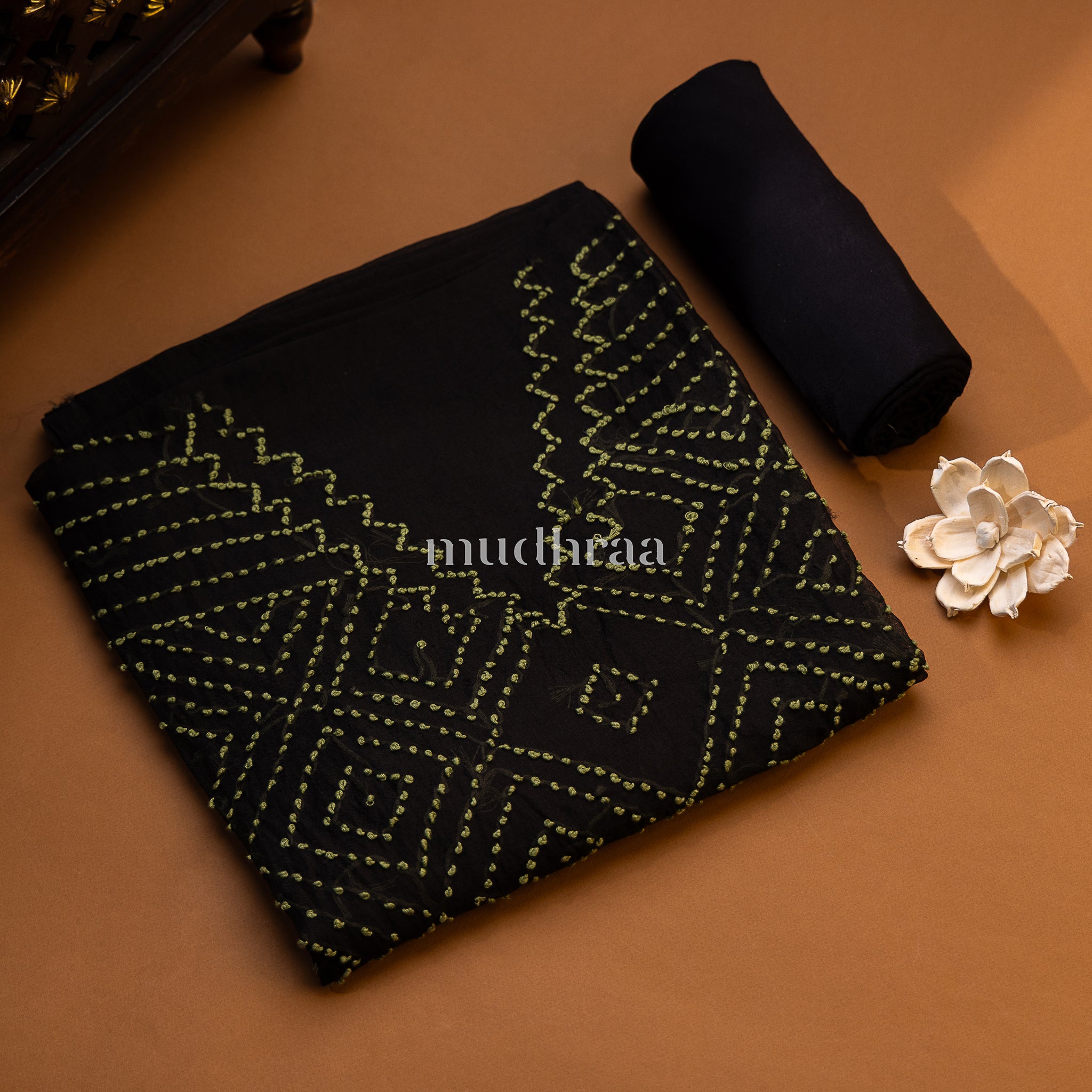 BLACK FRENCH-KNOT KORA ORGANZA SUIT SET