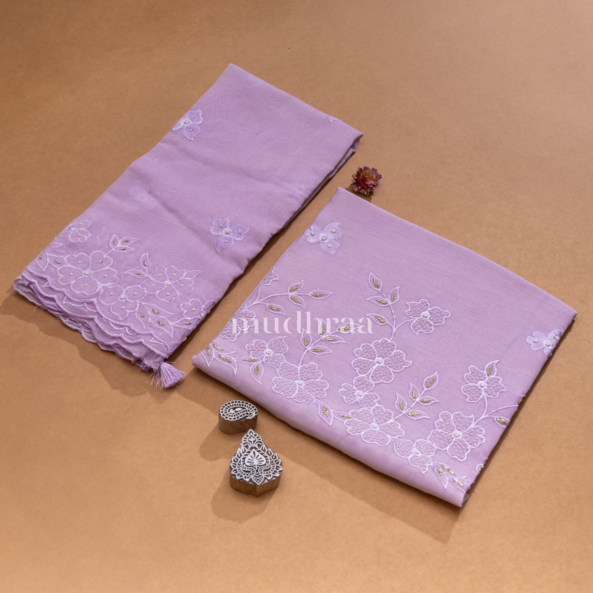 LAVENDER MUL CHANDERI APPLIQUE SUIT SET