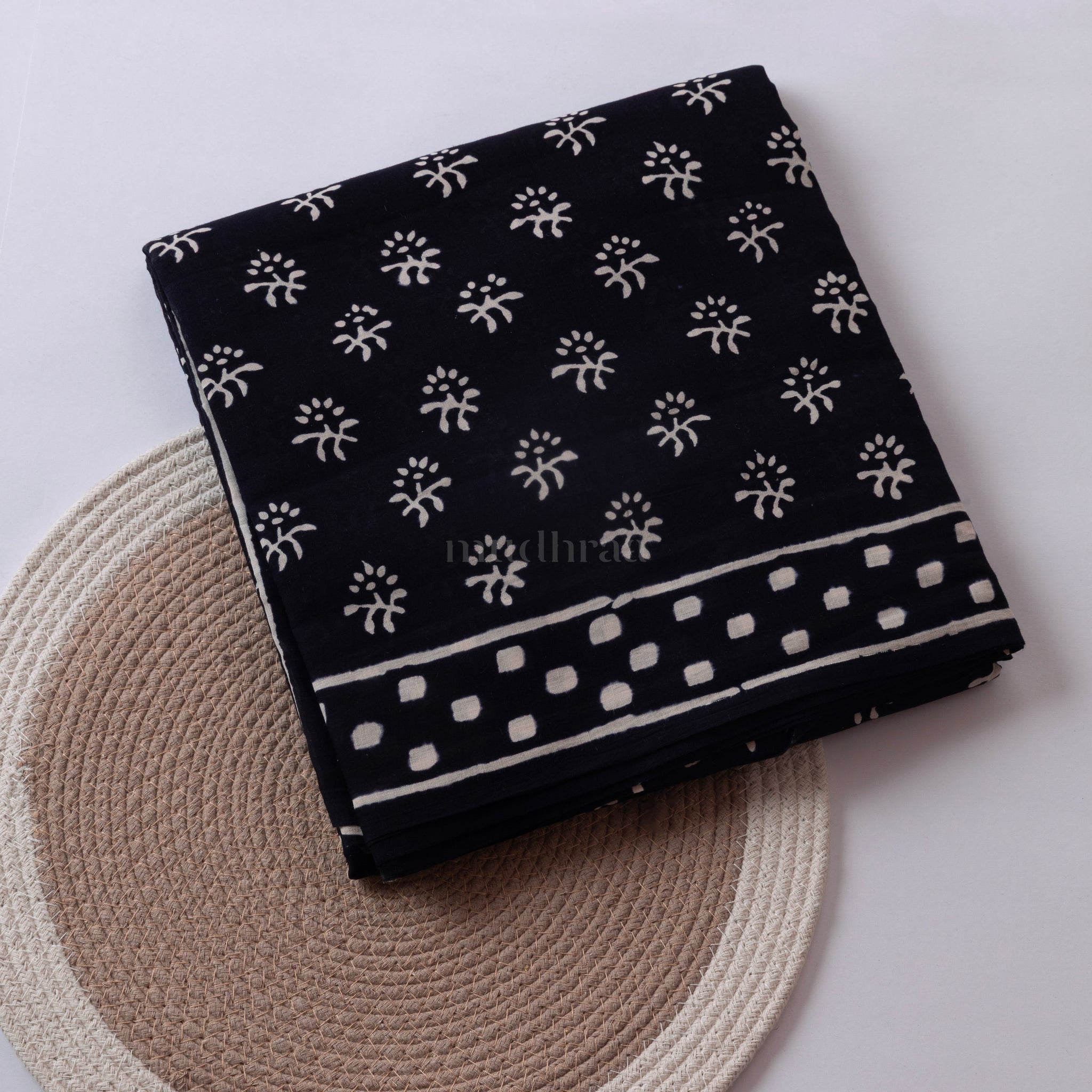 BLACK & WHITE HANDBLOCK PRINTED MUL COTTON SAREE