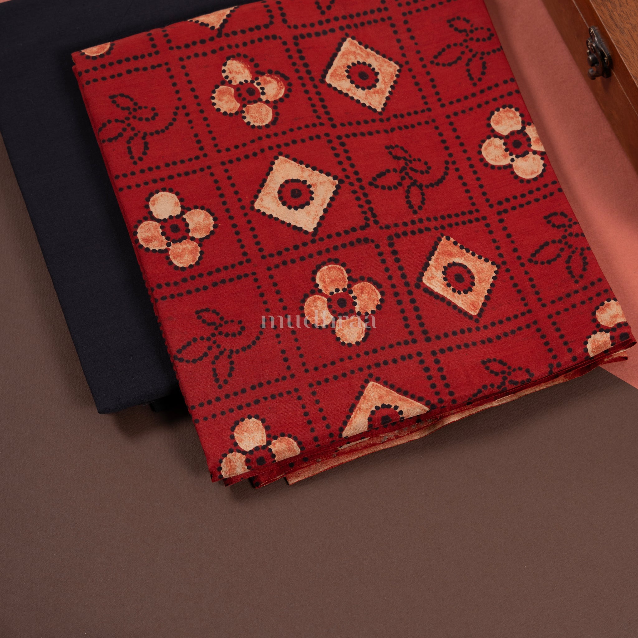 TERRACOTTA PLANT FIBRE SUIT SET
